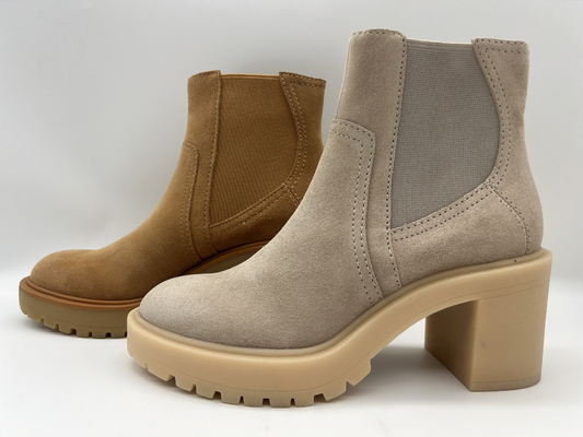 หัวกลม outsole TPR ชิ้นเดียว， หนังนิ่มหนังนิ่มผู้หญิงบู๊ทส์， ไม่มีการออกแบบที่ยืดหยุ่นซิป