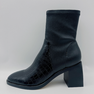 รองเท้าบูทหุ้มข้อส้นเตี้ยสตรีสีดำส้นสูงทรงสี่เหลี่ยมพร้อม TPR Outsole
