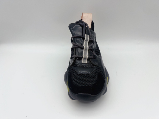 รองเท้าบาสเก็ตบอลสตรีสูงสีดำกันลื่น ODM / OEM