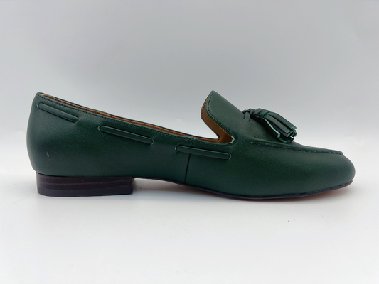 แฟชั่นสตรีรองเท้าหนังส้นแบนสีเขียวเข้มไม่ลื่น Loafers