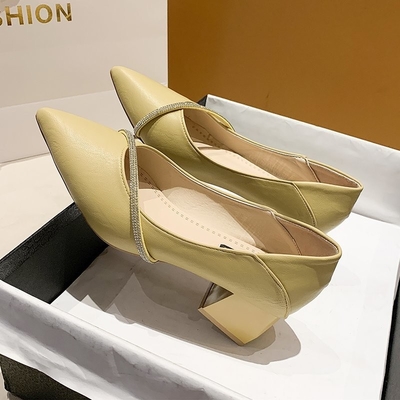 Elegant Office Spring Pointed Single Ladies รองเท้าหนังลำลองส้นเหลี่ยม 4 ซม