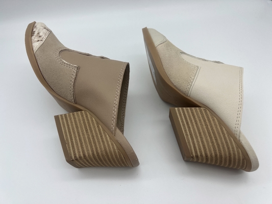 OEM Womens Pointed Toe Shoes Tan / Off White รองเท้าลำลองพร้อม TPR Outsole